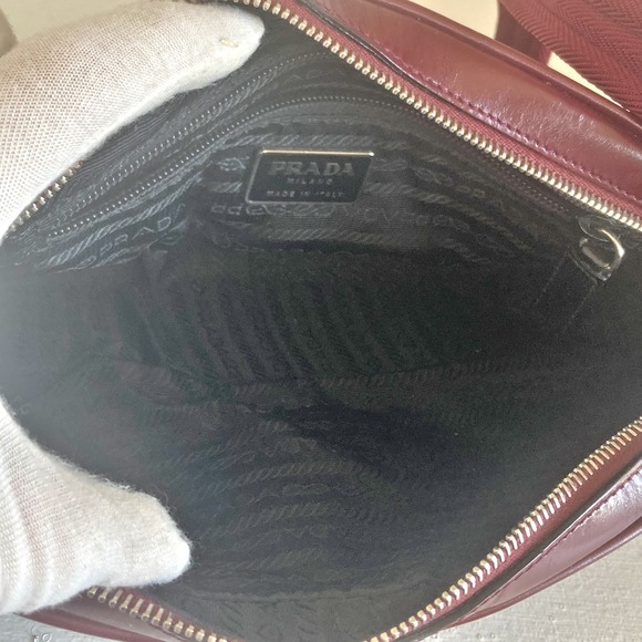 Prada Crossbody Bag in Burgundy and Dark Green - Picture 8 of 17